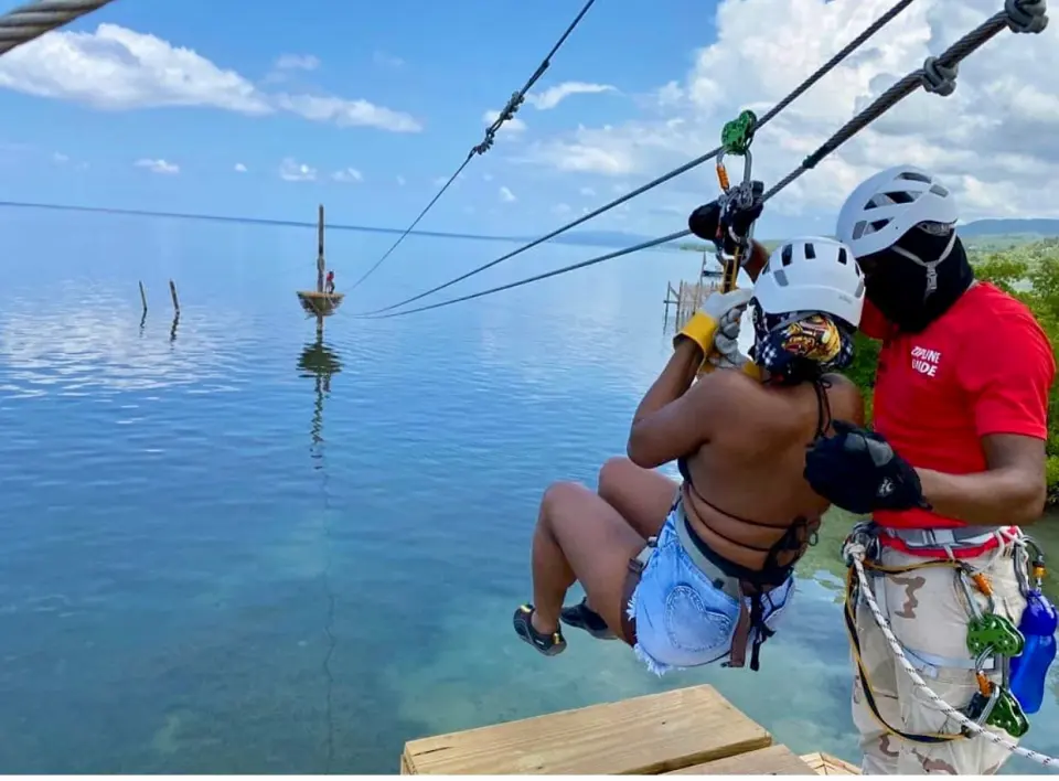 Dunns Riverfall & Ziplining Tour